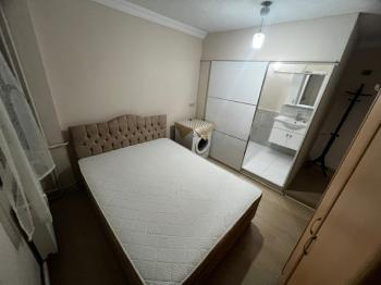 BOSTANLI MERKEZİ KONUMDA 1+1 EŞYALI KİRALIK DAİRE