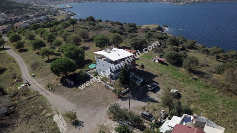 Tunç Tuncer gayrimenkul den İzmir yeni Foça da satılık dubleks villa 