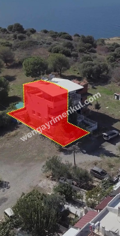 Tunç Tuncer gayrimenkul den İzmir yeni Foça da satılık dubleks villa 