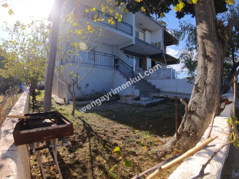 Tunç Tuncer gayrimenkul den İzmir yeni Foça da satılık dubleks villa 