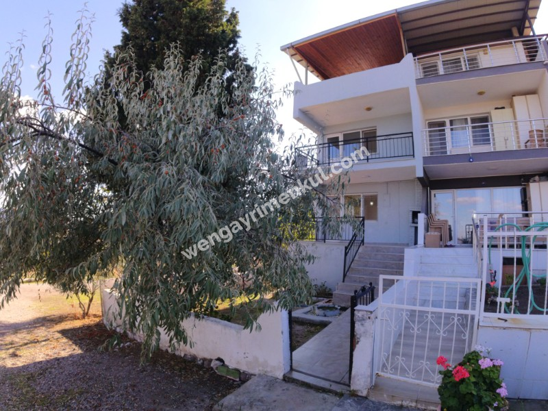 Tunç Tuncer gayrimenkul den İzmir yeni Foça da satılık dubleks villa 