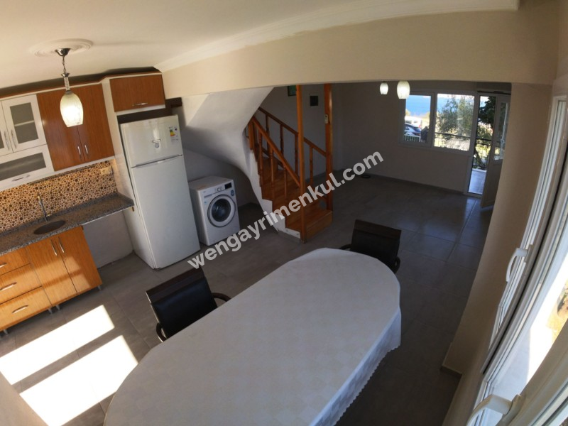 Tunç Tuncer gayrimenkul den İzmir yeni Foça da satılık dubleks villa 