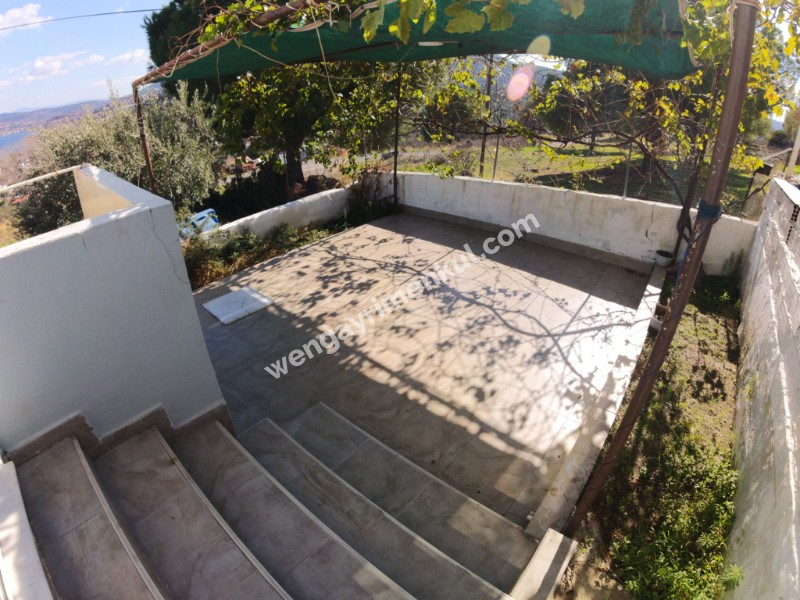 Tunç Tuncer gayrimenkul den İzmir yeni Foça da satılık dubleks villa 