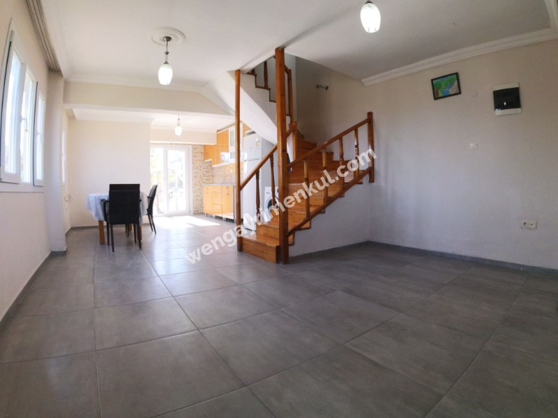 Tunç Tuncer gayrimenkul den İzmir yeni Foça da satılık dubleks villa 