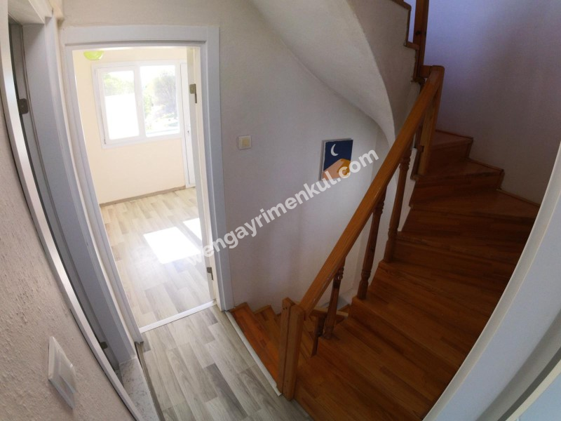 Tunç Tuncer gayrimenkul den İzmir yeni Foça da satılık dubleks villa 