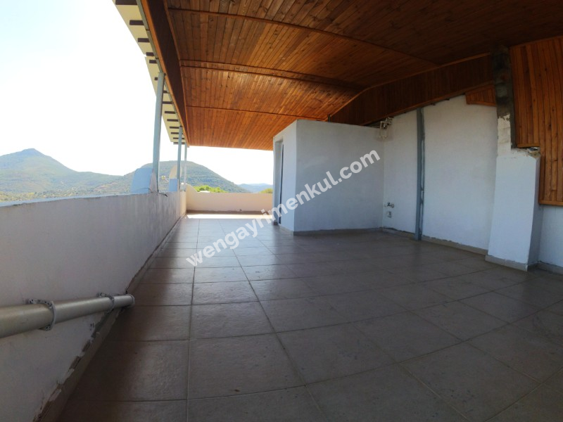 Tunç Tuncer gayrimenkul den İzmir yeni Foça da satılık dubleks villa 