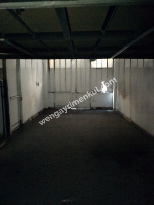 Bayrampaşa Özdericiler Sanayi Sitesi E Blok’ta 65 m² asma katlı yüksek girişli imalathane