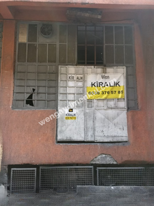 Bayrampaşa Özdericiler Sanayi Sitesi E Blok’ta 65 m² asma katlı yüksek girişli imalathane