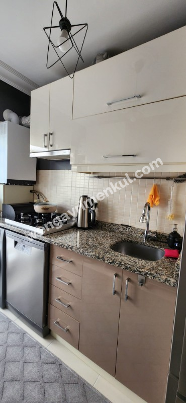 İNÖNÜ MAHALLESİNDE FERAH BAKIMLI MASRAFSIZ SATLIK 2+1 DAİRE