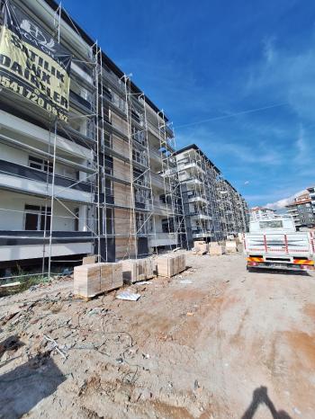 GÜVENAY- ÇORUM ULUKAVAK MAH. ÖZGÜREVLER  MEVKİ 3+1 SIFIR SATILIK DAİRE