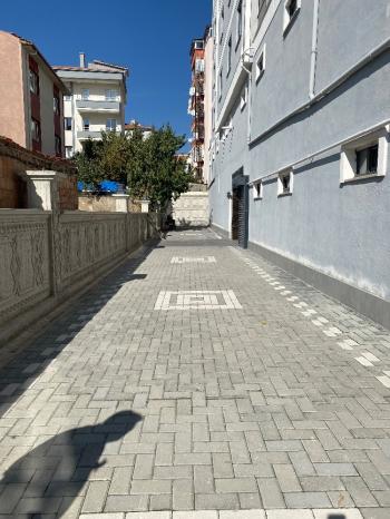 GÜVENAY - ÇORUM BAHÇELİEVLER M. AKİF CADDESİ  ÜZERİ  3+1 SATILIK DAİRE