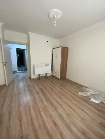 GÜVENAY - ÇORUM BAHÇELİEVLER M. AKİF CADDESİ  ÜZERİ  3+1 SATILIK DAİRE