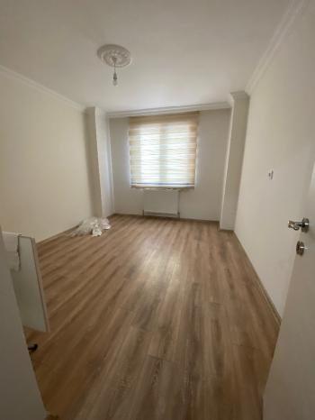 GÜVENAY - ÇORUM BAHÇELİEVLER M. AKİF CADDESİ  ÜZERİ  3+1 SATILIK DAİRE