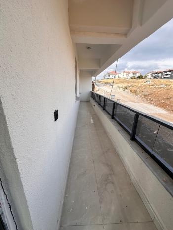 GÜVENAY - ÇORUM BAHÇELİEVLER ANADOLU LİSESİ YANI SATILIK 3+1 DAİRE 