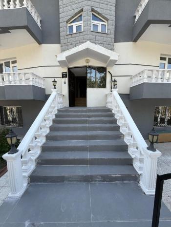 Güvenay - Çorum Bahçelievler Mah. Elit Park Üstü Komple Satılık Bina