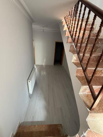 Güvenay - Çorum Bahçelievler Mah. Elit Park Üstü Komple Satılık Bina