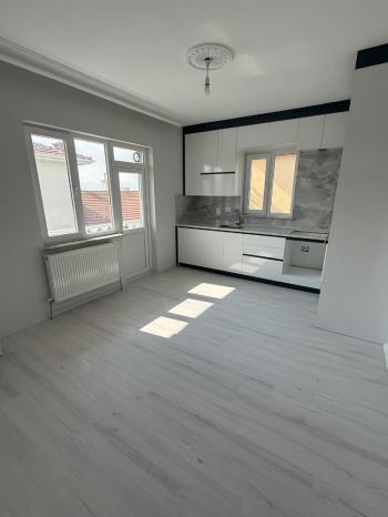 Güvenay - Çorum Bahçelievler Mah. Elit Park Üstü Komple Satılık Bina