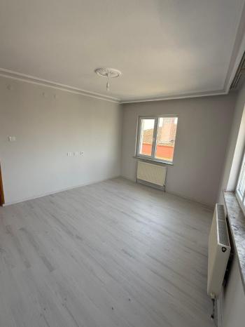 Güvenay - Çorum Bahçelievler Mah. Elit Park Üstü Komple Satılık Bina