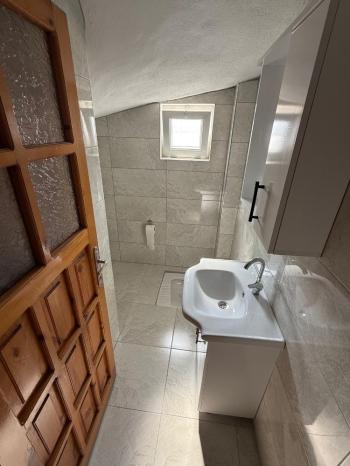 Güvenay - Çorum Bahçelievler Mah. Elit Park Üstü Komple Satılık Bina