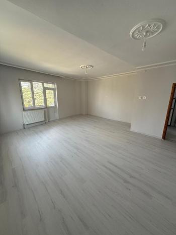 Güvenay - Çorum Bahçelievler Mah. Elit Park Üstü Komple Satılık Bina