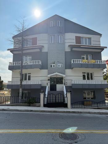 Güvenay - Çorum Bahçelievler Mah. Elit Park Üstü Komple Satılık Bina