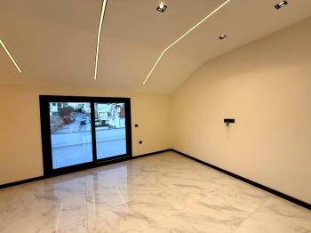 Didim'de Satılık 4+1 Ayrı Mutfaklı Villa