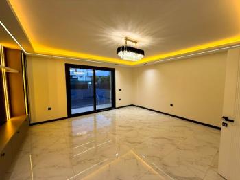 Didim'de Satılık 4+1 Ayrı Mutfaklı Villa