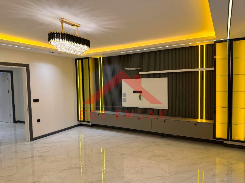 Didim'de Satılık 4+1 Ayrı Mutfaklı Villa