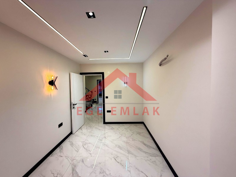 Didim'de Satılık 4+1 Ayrı Mutfaklı Villa