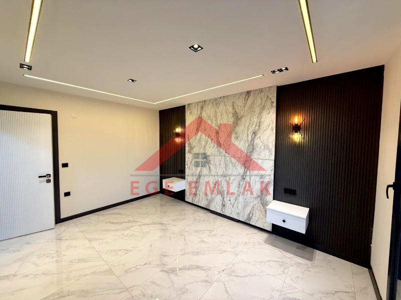 Didim'de Satılık 4+1 Ayrı Mutfaklı Villa