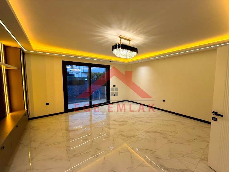 Didim'de Satılık 4+1 Ayrı Mutfaklı Villa