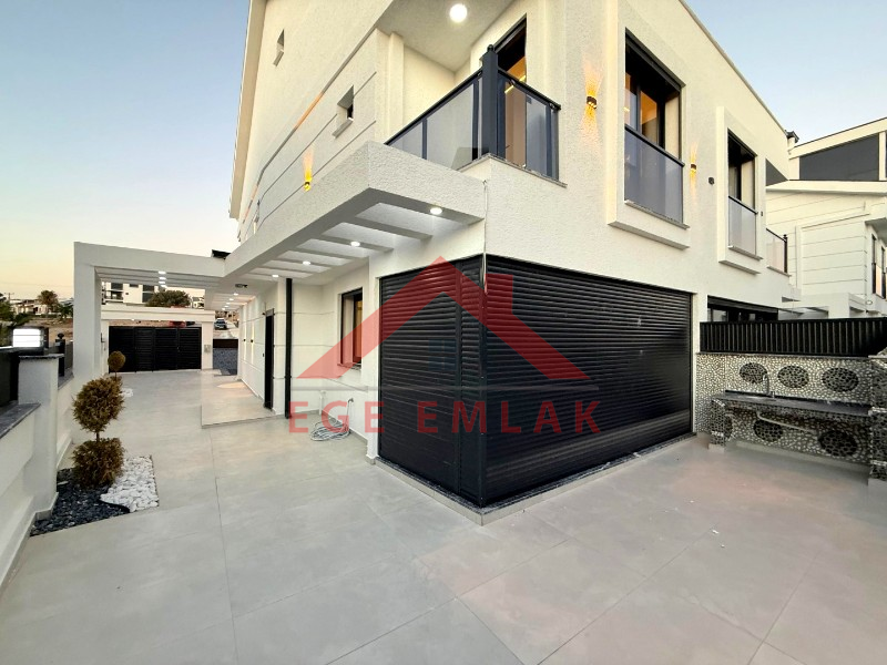 Didim'de Satılık 4+1 Ayrı Mutfaklı Villa