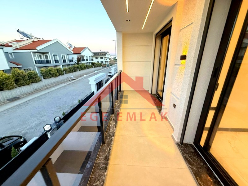 Didim'de Satılık 4+1 Ayrı Mutfaklı Villa