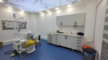 KARŞIYAKA ÇARŞIDA TAM DONANIMLI DEVREN SATILIK DİŞ KLİNİĞİ