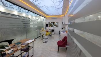 KARŞIYAKA ÇARŞIDA TAM DONANIMLI DEVREN SATILIK DİŞ KLİNİĞİ