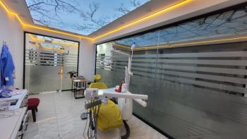 KARŞIYAKA ÇARŞIDA TAM DONANIMLI DEVREN SATILIK DİŞ KLİNİĞİ