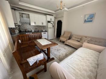 Ataşehir Esatpaşa'da Merkezi Konumda Satılık 2+1 Daire