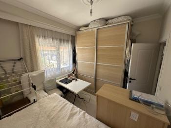 Ataşehir Esatpaşa'da Merkezi Konumda Satılık 2+1 Daire