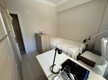 Ataşehir Esatpaşa'da Merkezi Konumda Satılık 2+1 Daire