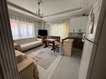 Ataşehir Esatpaşa'da Merkezi Konumda Satılık 2+1 Daire