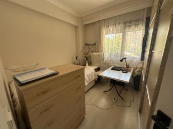 Ataşehir Esatpaşa'da Merkezi Konumda Satılık 2+1 Daire