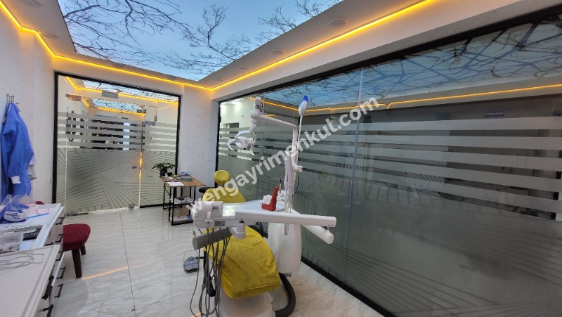 KARŞIYAKA ÇARŞIDA TAM DONANIMLI DEVREN SATILIK DİŞ KLİNİĞİ