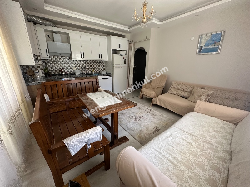 Ataşehir Esatpaşa'da Merkezi Konumda Satılık 2+1 Daire