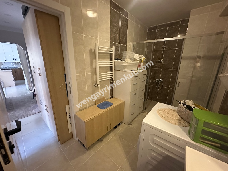 Ataşehir Esatpaşa'da Merkezi Konumda Satılık 2+1 Daire