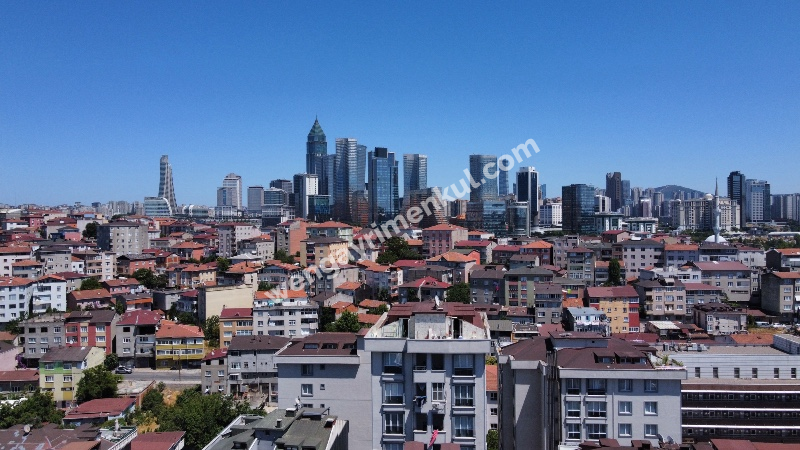 Ataşehir Esatpaşa'da Merkezi Konumda Satılık 2+1 Daire