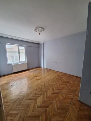 GÜVENAY -  ÇORUM 23 NİSAN OKULU CİVARI 3+1 KİRALIK DAİRE