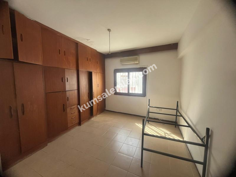 ORTAKÖY' DE  TÜRK MALI 3+1 DAİRE 