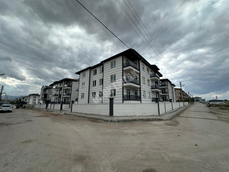 AFYON ÜÇOK EMLAKTAN FATİH MAH SATILIK 3+1 SIFIR DAİRELER 