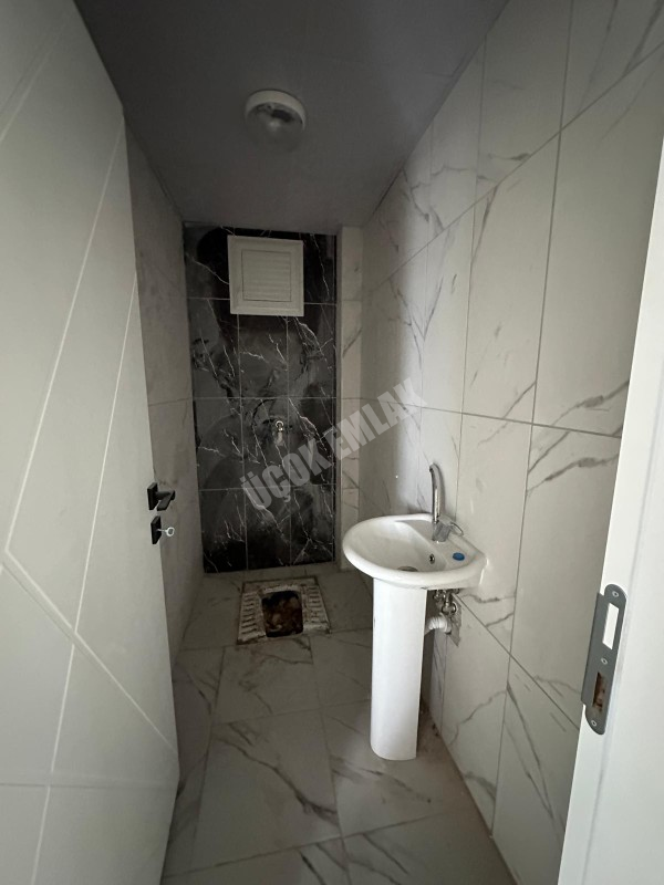 AFYON ÜÇOK EMLAKTAN FATİH MAH SATILIK 3+1 SIFIR DAİRELER 