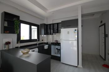 ASLAN'DAN 34.CADDE CİV. DENİZ MANZARALI 3 CEPHELİ EŞYALI 1+1